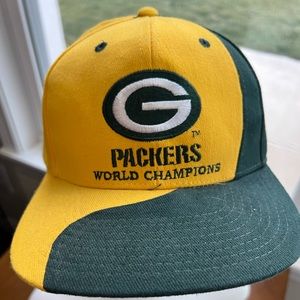 Green Bay Packers World Champions Embroidered 1990s vintage Hat Cap